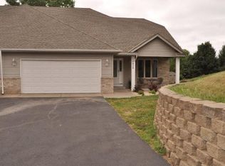 10435 43rd Ave N, Plymouth, MN 55442