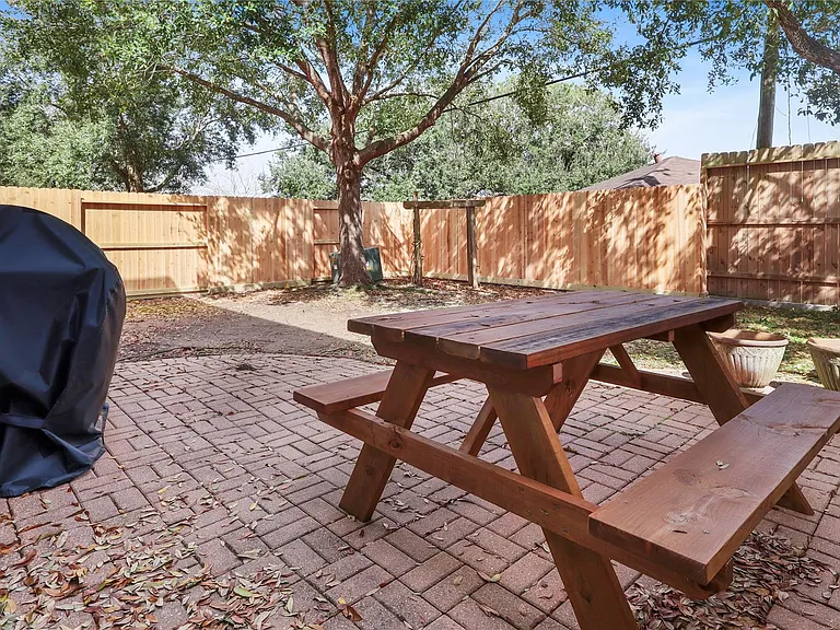 418 Folk Crest Ln — Photo 25