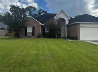 5224 Hemingway Dr, Darrow, LA 70725