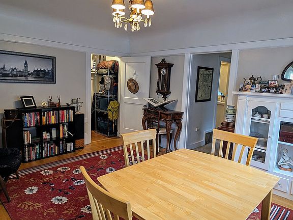 3rd image of 617 24th St