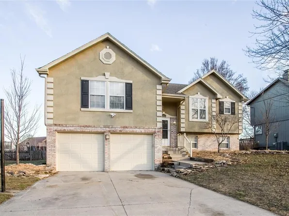 1816 SE 7th St, Lees Summit, MO 64063