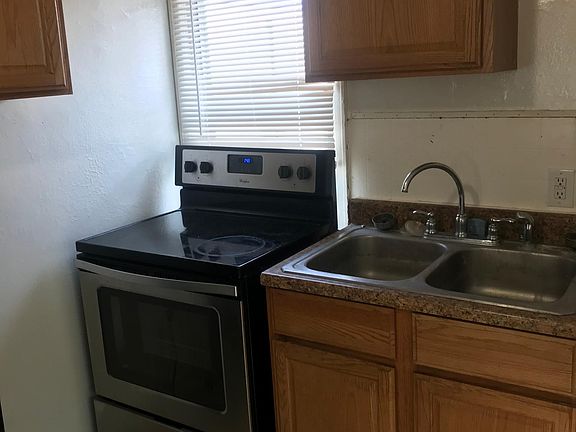 4th image of 55 E Columbia Ave #3