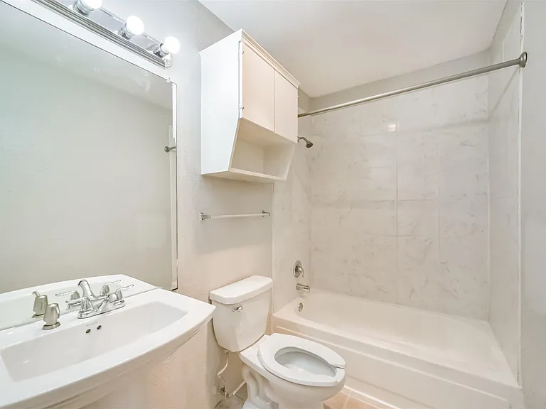 10811 Richmond Ave #65 — Photo 28