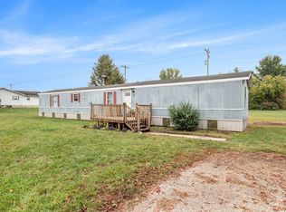 8208 E Sidney Rd, Crystal, MI 48818