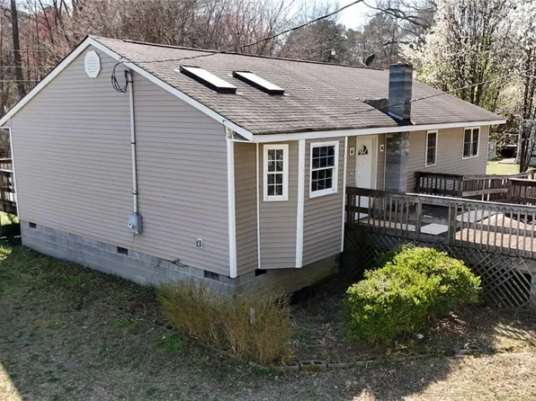 1090 Dry Bread Rd, Emporia, VA 23847