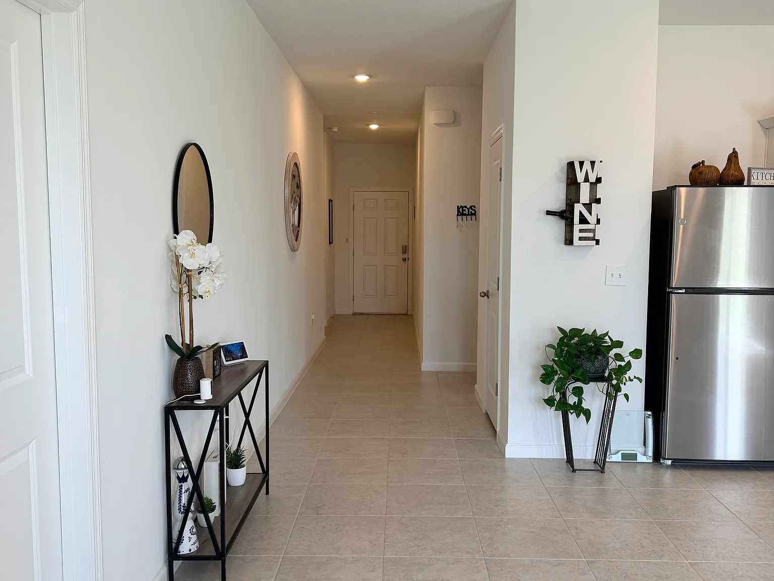 3 bed, 1589 sqft, $2,030 — Photo 2