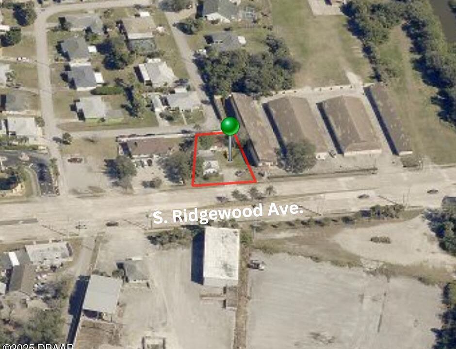 2nd image of 2919 S Ridgewood Ave