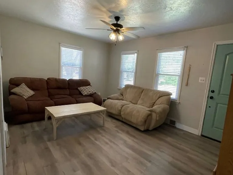 333 N 500 W — Photo 5
