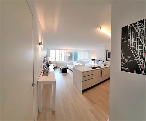 Sold by Corcoran | media 28