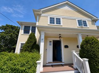 17 Cardinal St UNIT 17, Winchester, MA 01890