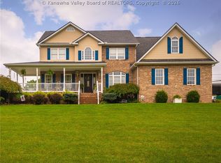 102 Scarlet Dr, Poca, WV