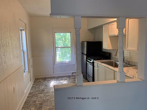 3rd image of 1515 E Michigan St #1-3