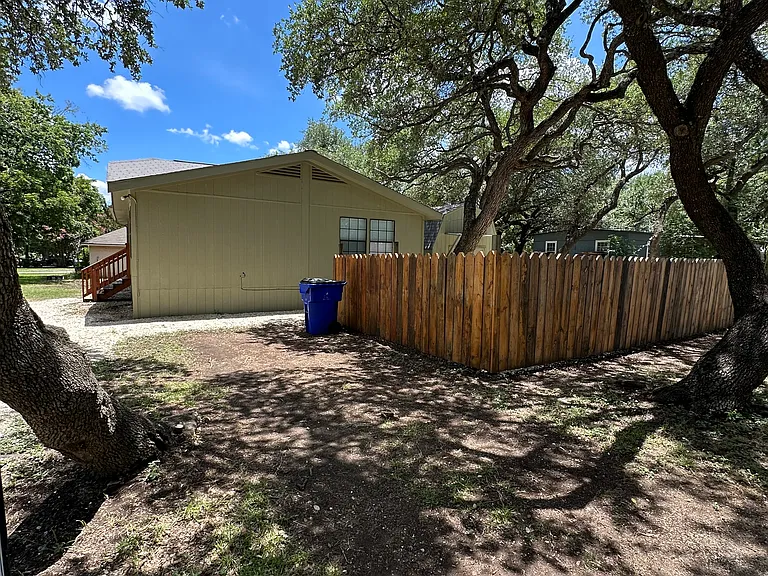 2705 Cypress Ln — Photo 25