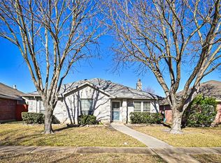 2843 Saint Martin Dr, Lancaster, TX 75146