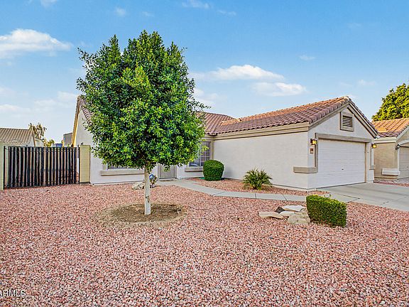 4th image of 13022 W CROCUS Drive