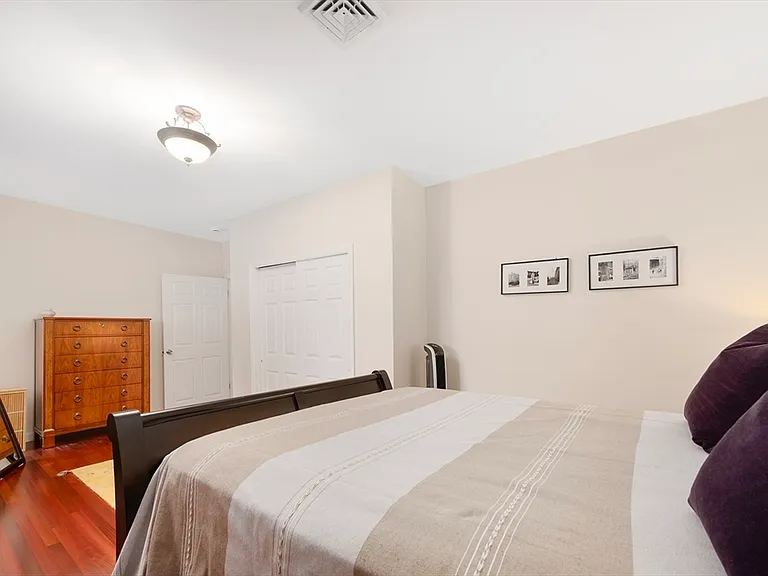 407 Broadway #2 — Photo 15