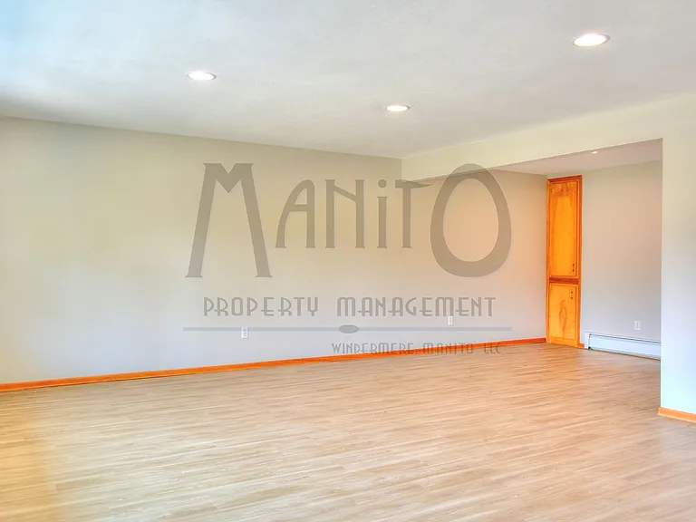 512 W 15th Ave — Photo 5