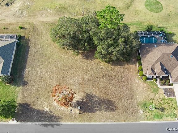 4th image of 4828 N Crestline Dr