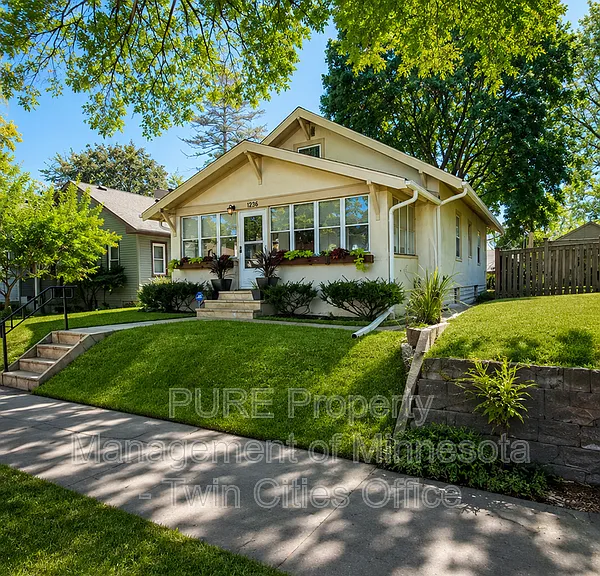 1236 James Ave — Photo 22