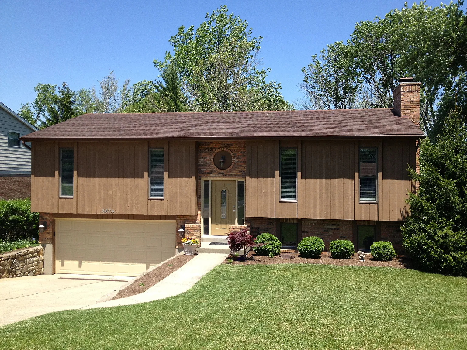 5674 Sidney Rd photo 1