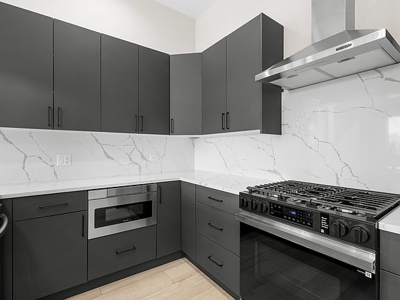 5th image of 1331 W Taylor St #4