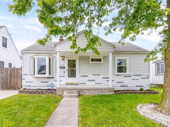 17798 Valade St, Riverview, MI 48193