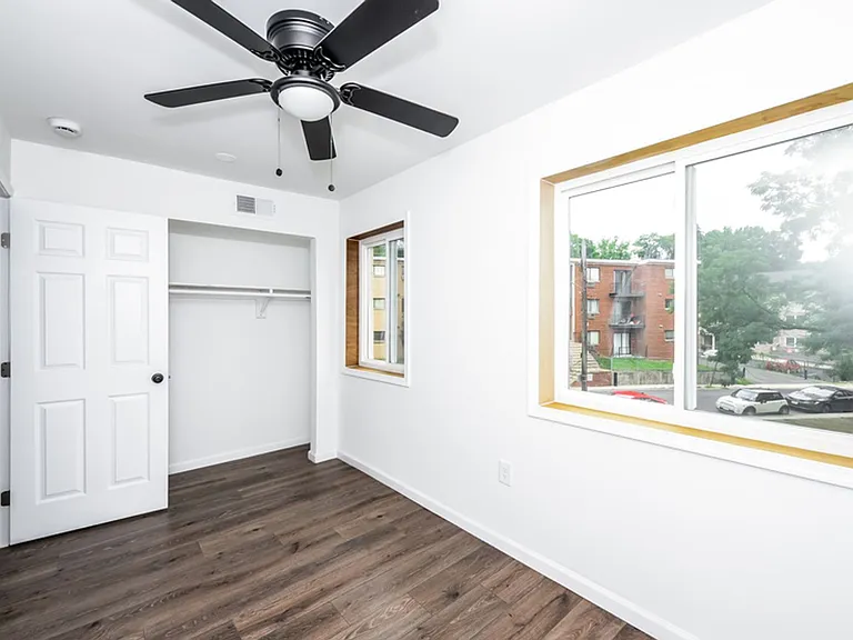 4016 Livingston Rd SE — Photo 28