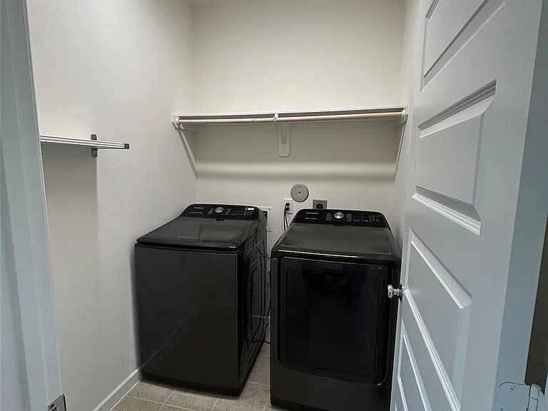 7822 Wyndham Harbor Ct — Photo 11