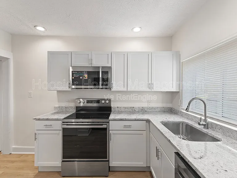 2920 Ruckle St — Photo 12