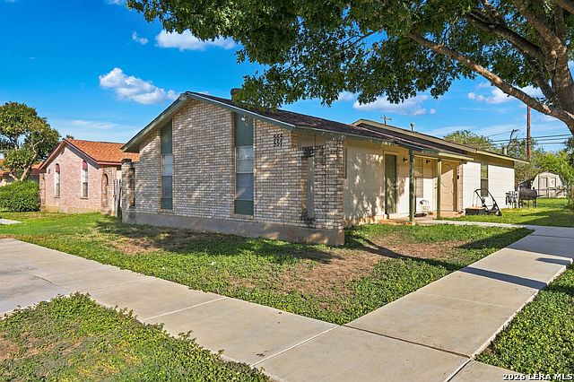 1st image of 555 Rasa Dr