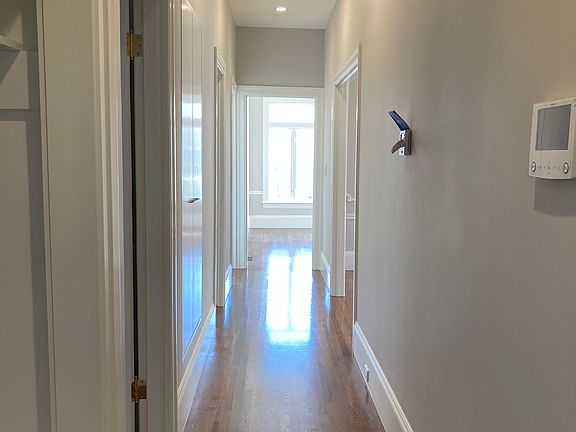 2nd image of 126 Palm Ave #3