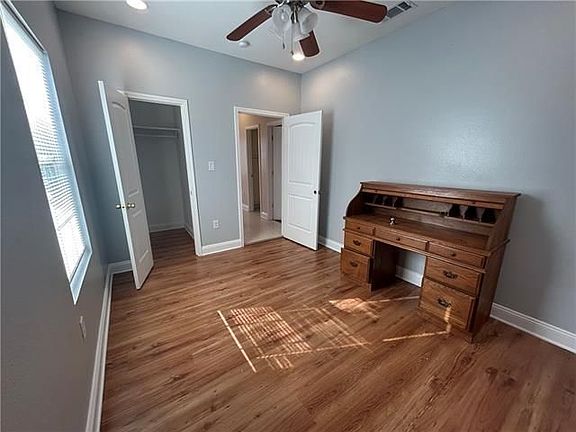 4th image of 6209 Wadsworth Dr