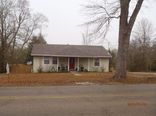 1869 Old Richton Rd, Petal, MS 39465