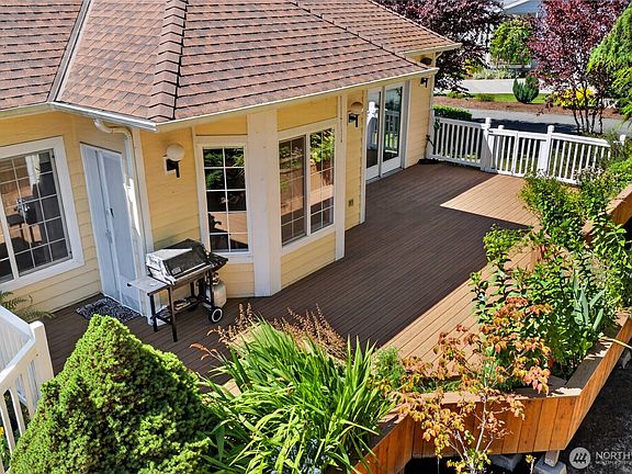 2nd image of 2315 Westwood Drive
