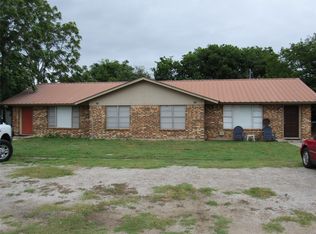 104-105 Poco St #108, Bangs, TX 76823