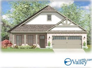 9505 Hampton Oak Dr SE, Owens Cross Roads, AL 35763