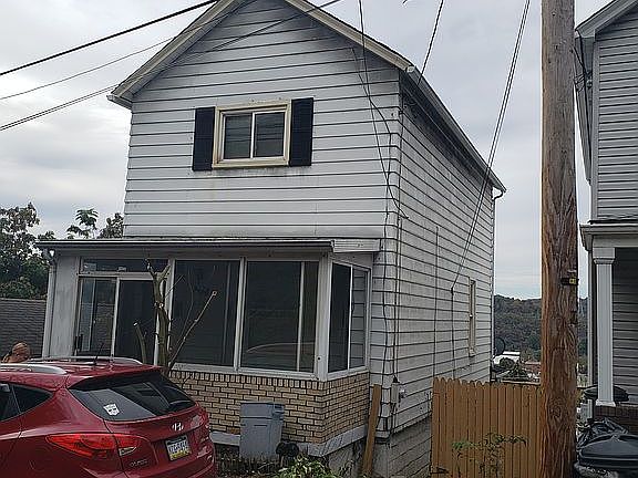 2nd image of 636 Maryland Ave