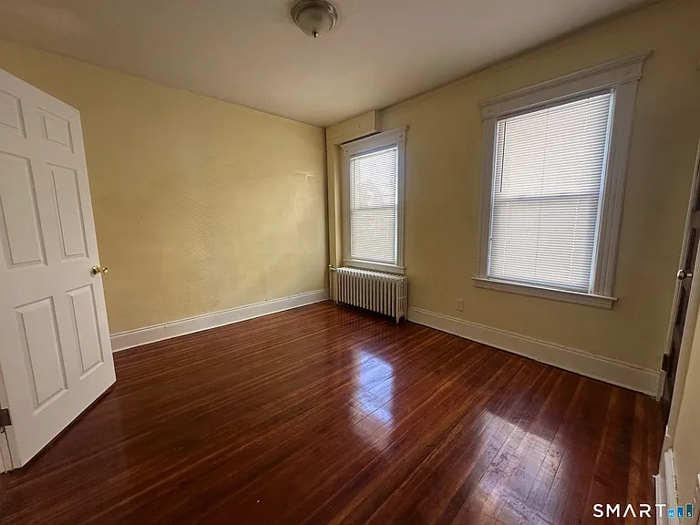146 Adams St — Photo 7