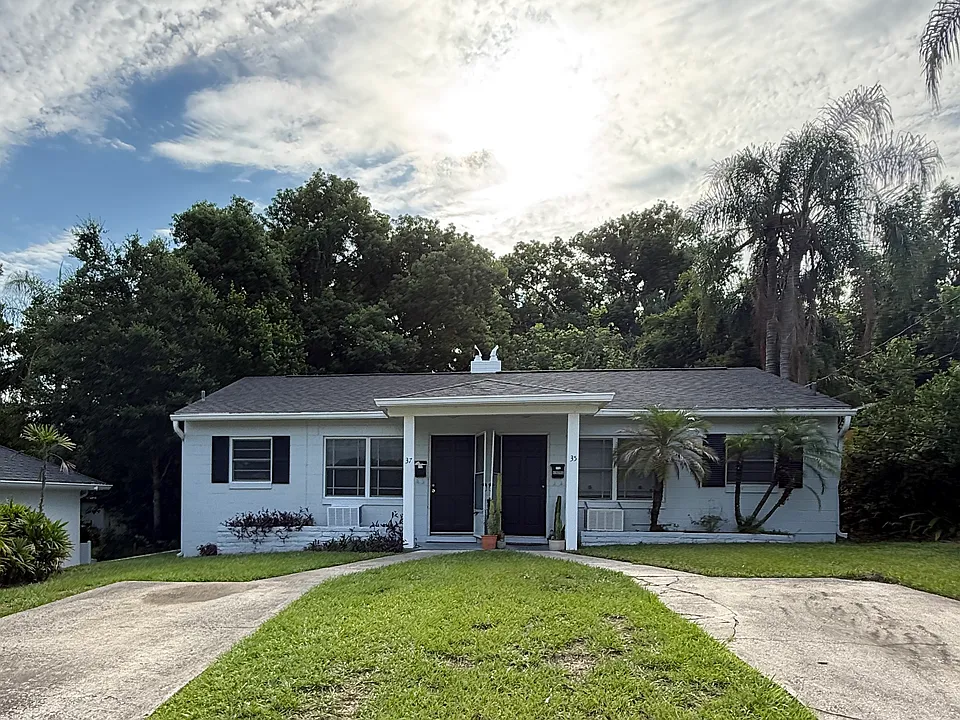 37 N Hillside Ave