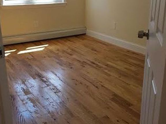 2nd image of 3200B Bronxwood Ave