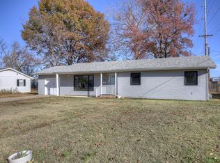 2025 Forest Dr, Carthage, MO 64836