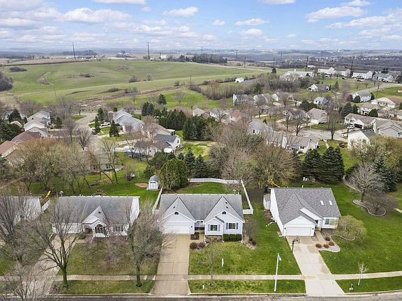 2nd image of 840 Vista Ridge Drive