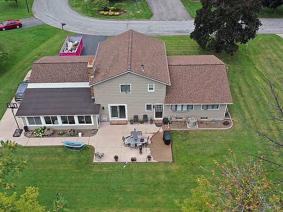 5th image of 3 Meadow Ln