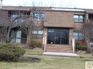 116 Sharon Garden Ct, Woodbridge, NJ 07095