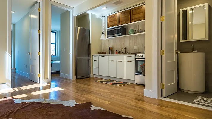 Rented by Nooklyn NYC LLC | media 19