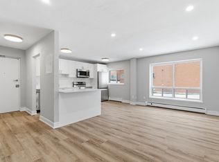 20 Weichel St, Kitchener, ON N2M2A6