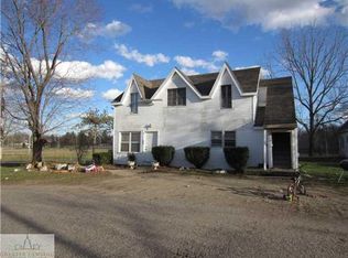 605 Vaughn St, Eaton Rapids, MI 48827