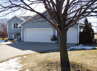 900 Dutchmans Way SE, Watertown, MN 55388