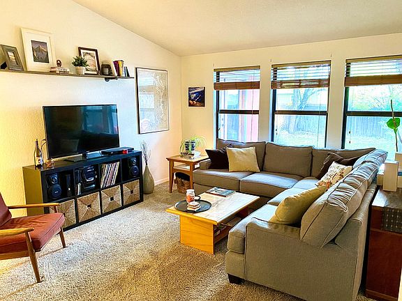 5th image of 4209 N Esten Pl