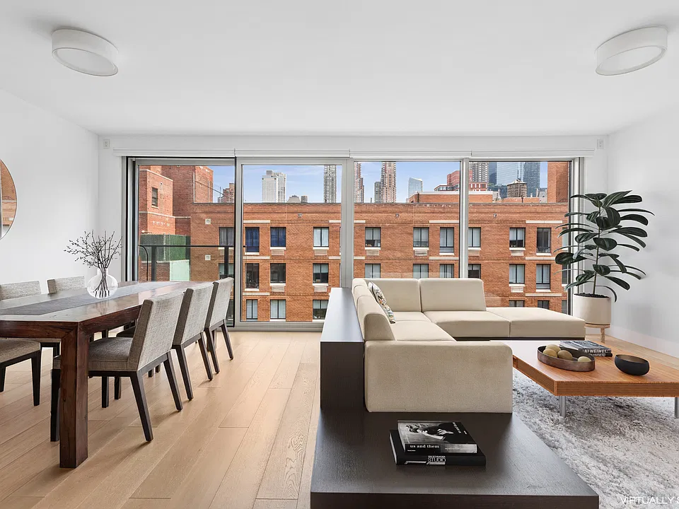 424 W 52nd St #PENTHOUSE